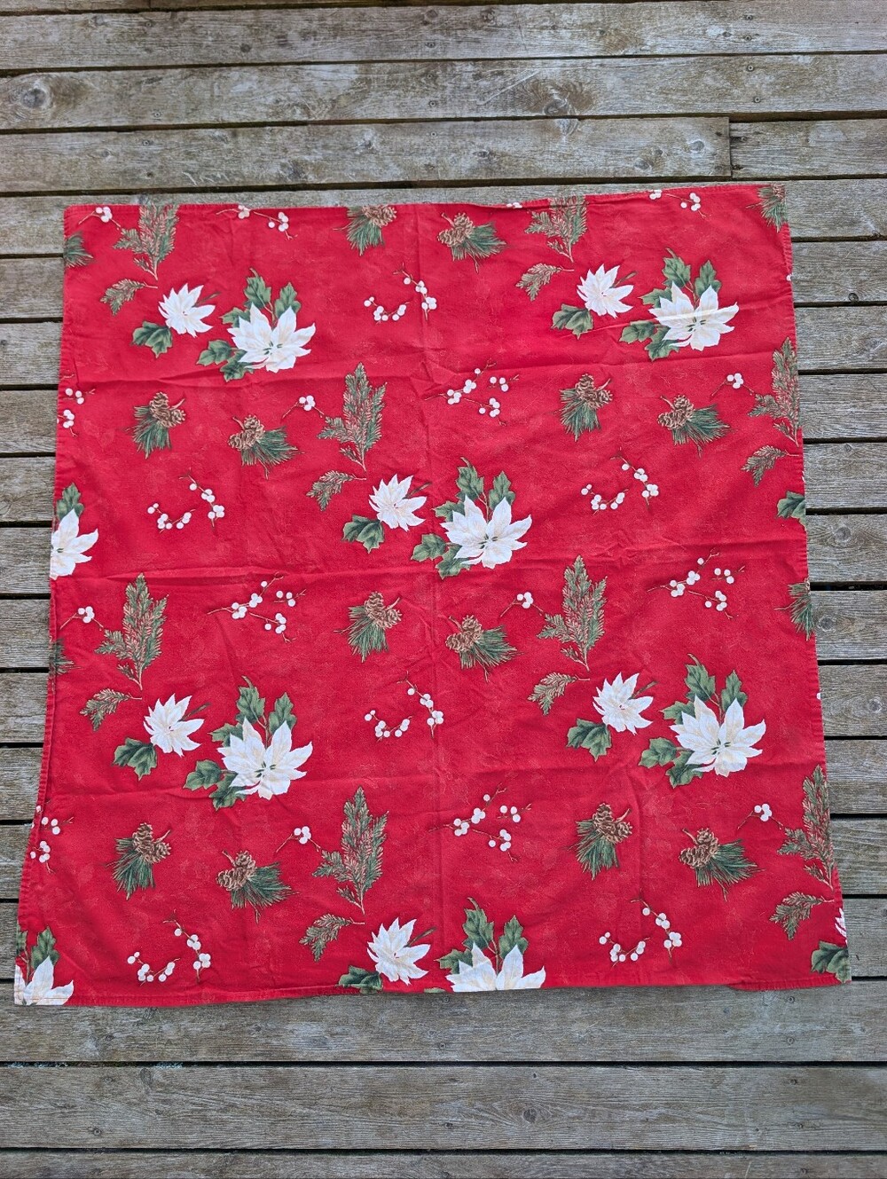 Vintage Christmas Poinsettia Pinecone Table Topper Square 40x40
